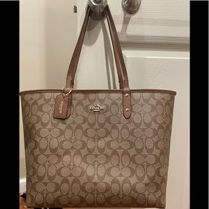 Brown coach tote